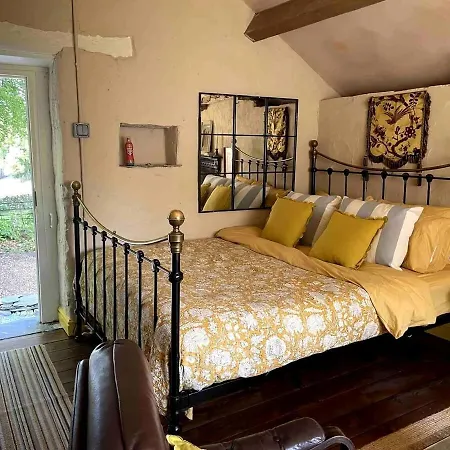 Hot-tub Hideaway Near Sawrey